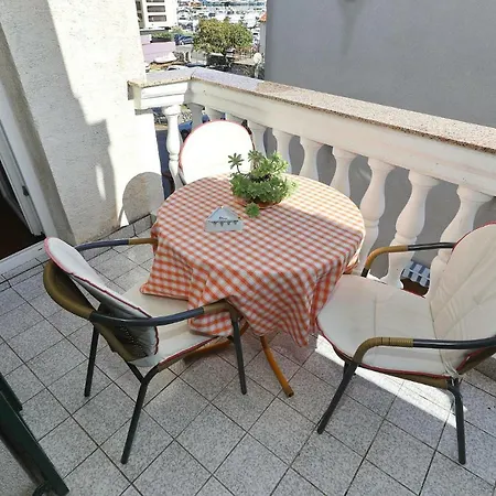 Apartment Vedrana *