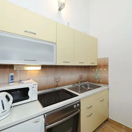 Vedrana Apartment *