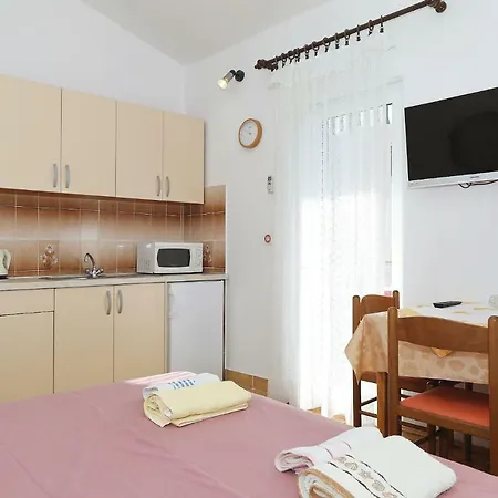 Vedrana Apartman *