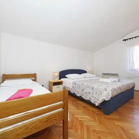 Vedrana * Biograd Na Moru