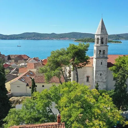 Апартаменты Vedrana Биоград-на-Мору