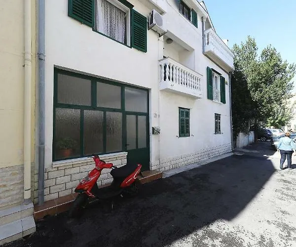 Vedrana Apartmán *