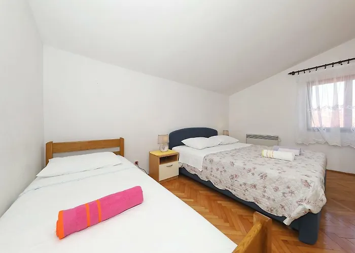 Vedrana Apartmán *